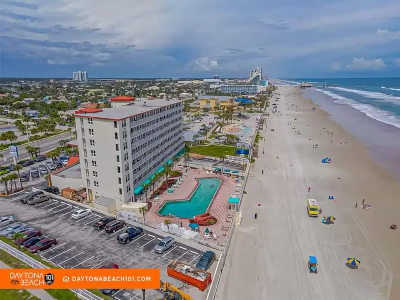 Beachfront hotel with turquoise pool and ocean view in Daytona Beach for Airbnb vs hotel comparison